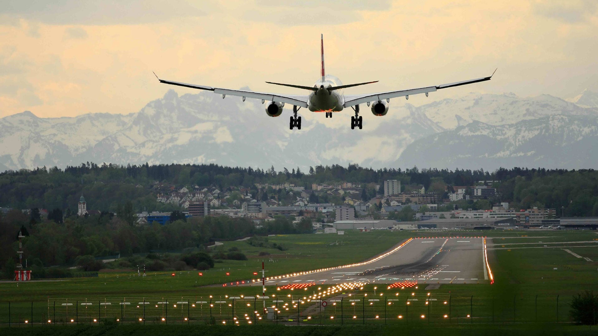 Plan landar på flygplats